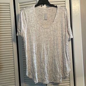 Maurice’s 2x multicolor. T-shirt. Scoop neck